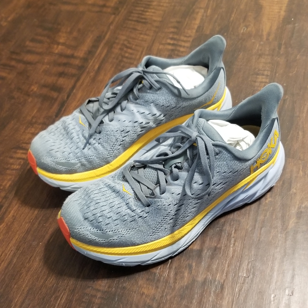 Hoka One Clifton 8